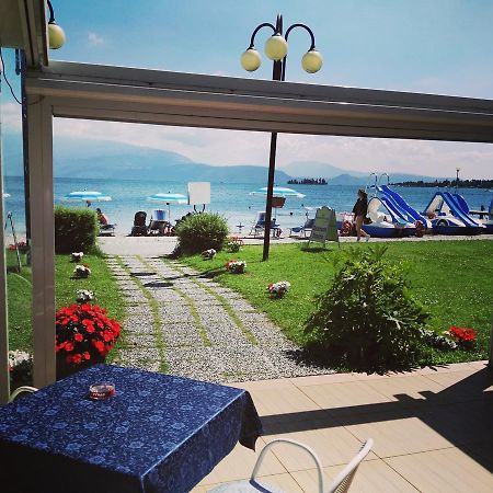 Hotel La Romantica Манерба-дель-Гарда Екстер'єр фото